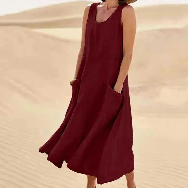 Dark Women's Comfortable Sleeveless Maxi Dress — Bianca Scoop Neck Casual - Red Elegant Stance