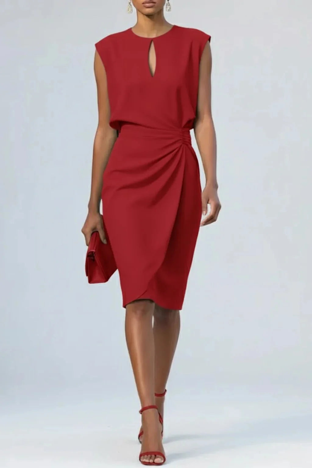 Red Women's Keyhole Neck Midi Cocktail Dress — Zuri Ruched Waist Sleeveless - Back Detail