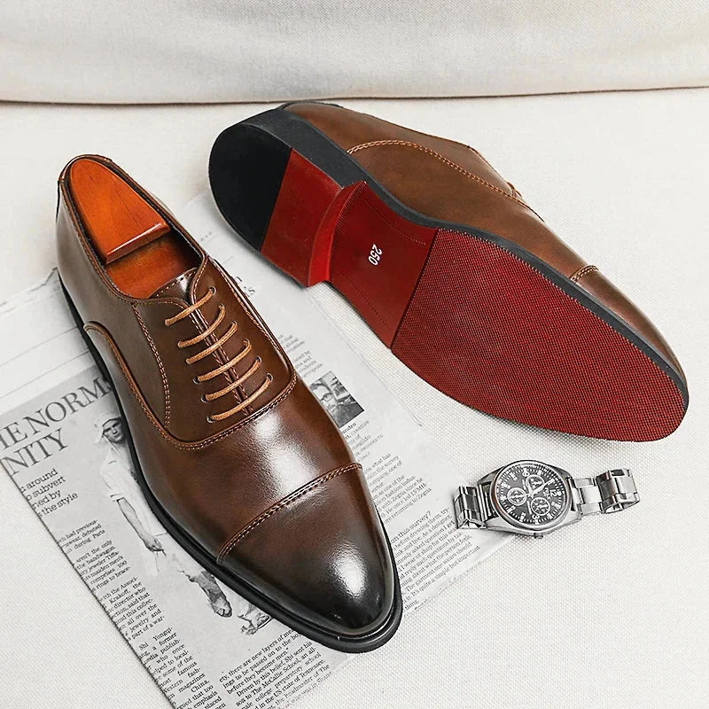 Brown Men's Leather Oxford Shoes — Miles Cap Toe Professional Lace-Up - Sole Detail