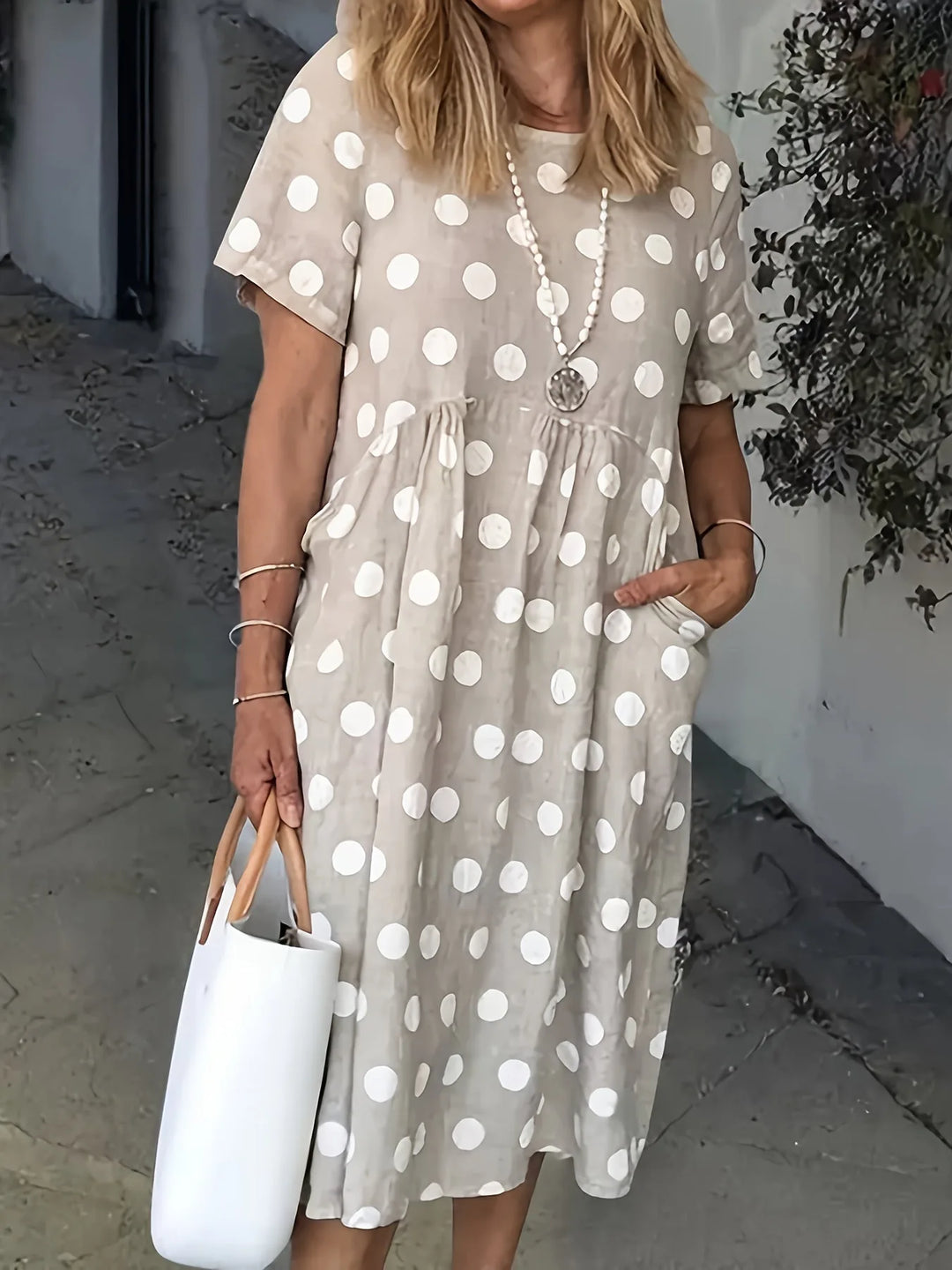 Elise | Relaxed Short Sleeve Polka Dot Dress