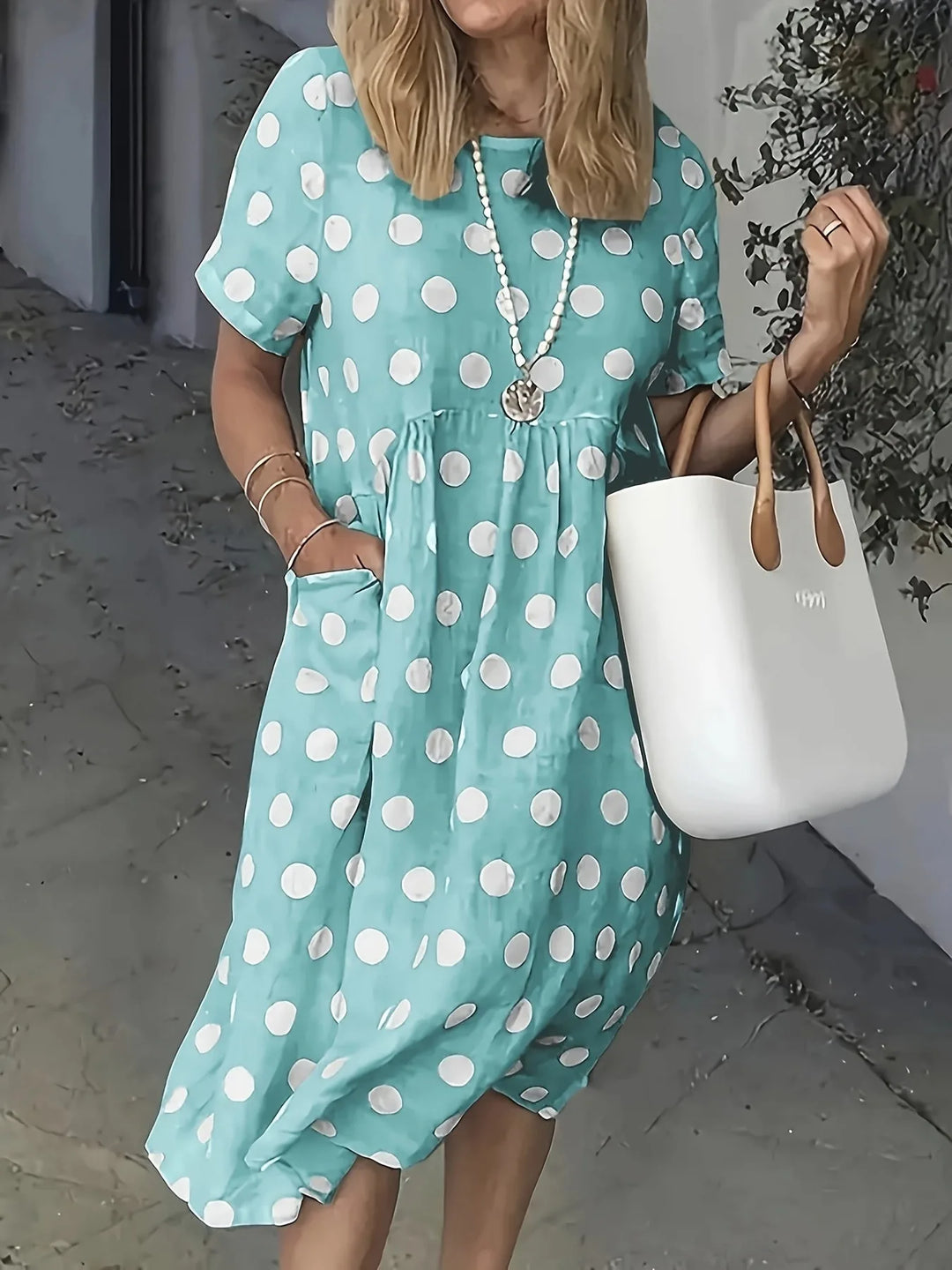 Elise | Relaxed Short Sleeve Polka Dot Dress